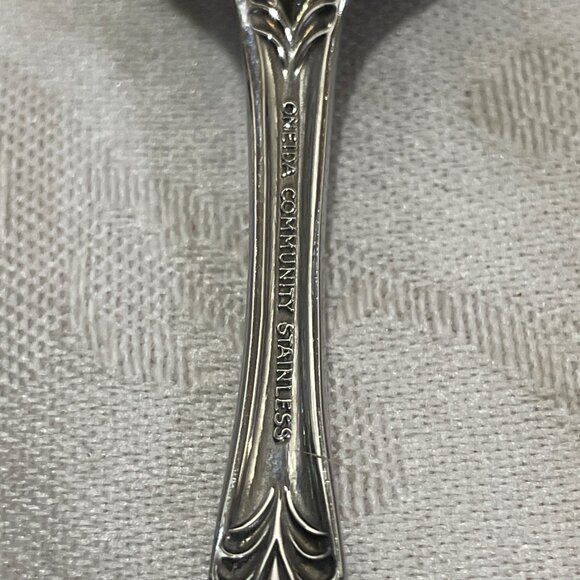 Oneida Community Stainless Chandelier Pattern Serving Set - Picture 3 of 4